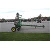 Image 5 : JD 200 25' hydraulic folding crumbler
