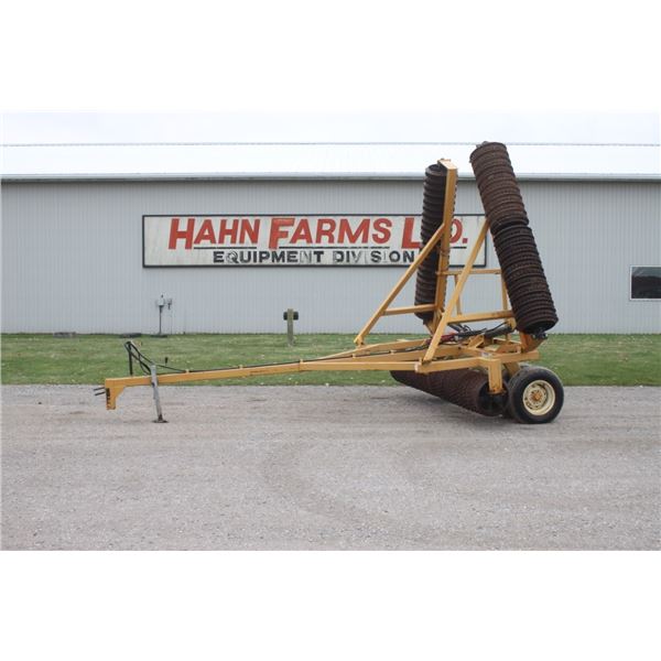 Krantz 25' hydraulic folding packer, low acres, retiring farmer