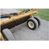 Image 8 : Krantz 25' hydraulic folding packer, low acres, retiring farmer