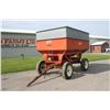 Image 2 : Market 250 bu gravity wagon, Horst under carriage