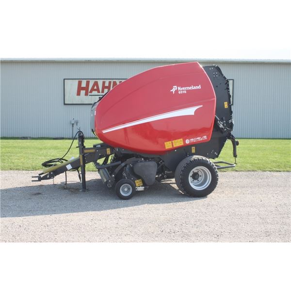 Kverneland 6516 SC14 round baler, 14 knife cutter,net wrap, Isobus, 10,750 bales