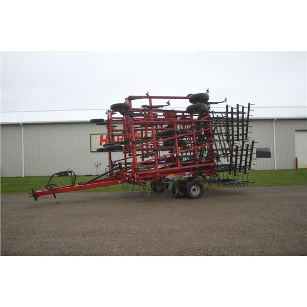 CIH TM200 46' cultivator, 5 bar spike harrow, rear hitch and hydraulic