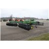 Image 6 : JD 512 7 shank disc ripper, 17'6", hyd folding rear gang
