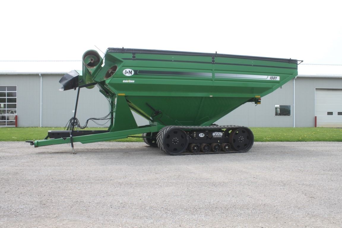 J& M 1501-22T 1500 bu grain cart, StormTracker tracks system, New Tracks