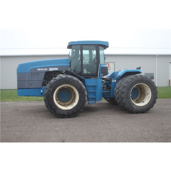 New Holland 9282 4wd articulating tractor, 5280 hours