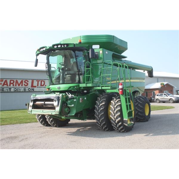 JD S660 combine, 3 speed hydro, premium cab, 1456 hours