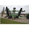 Image 5 : JD 2623 VT 30' 8" vertical till disc, hyd leveling, hydraulic down force rear crumbler
