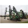 Image 6 : JD 2623 VT 30' 8" vertical till disc, hyd leveling, hydraulic down force rear crumbler