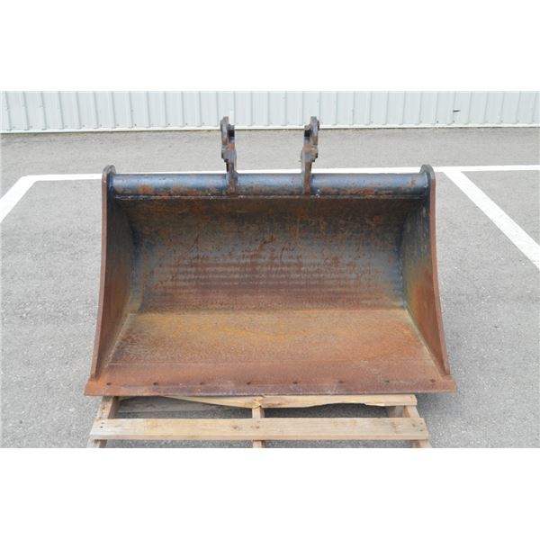 SoCotech 48" ditching bucket to fit excavator