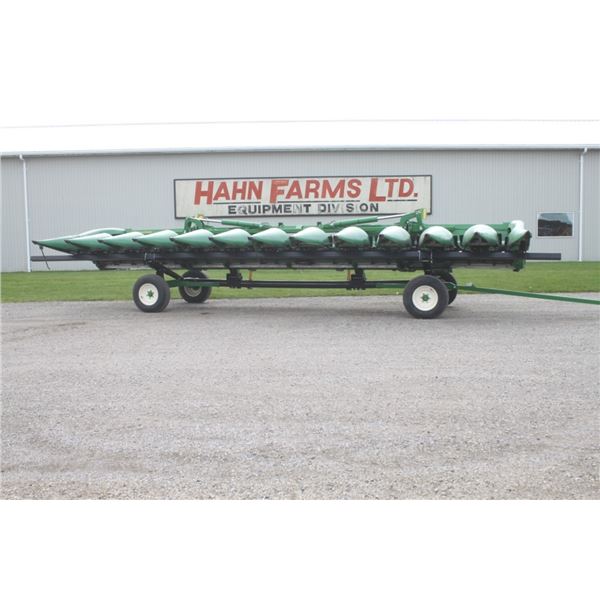 2019, JD 712FC 12 row hydrualic folding corn head, knife rolls