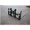 Image 3 : AMI CAT Quick coupler, 60" pallet forks, to fit CAT 420E backhoe