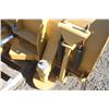 Image 8 : HLA FB3000 72" snow blade, SS QT, hydraulic angle