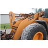 Image 15 : Case 721 E 4 wd wheel loader, cab, air, coupler, scales