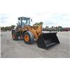 Image 4 : Case 721 E 4 wd wheel loader, cab, air, coupler, scales