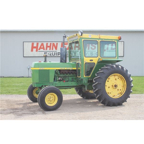 JD 3130 2wd tractor, cab, Nice