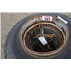 Image 7 : A pair of 16.9-24 T-rail duals, turf tires