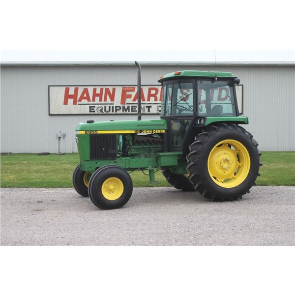 JD 2955 2wd tractor, cab, air, Hi/Lo, 18.4x38