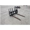 Image 1 : Walco 5500Lb pallet forks, 48" tines, Alo/Euro hookup, New and Unused