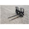 Image 2 : Walco 5500Lb pallet forks, 48" tines, Alo/Euro hookup, New and Unused