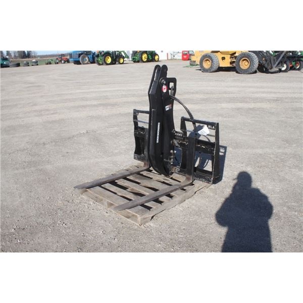 HLA 2000 lbs pallet fork with grapple