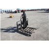 Image 2 : HLA 2000 lbs pallet fork with grapple