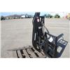 Image 5 : HLA 2000 lbs pallet fork with grapple