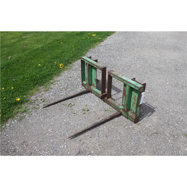 2 prong bale spear, JD 500 hook up