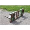 Image 4 : 2 prong bale spear, JD 500 hook up