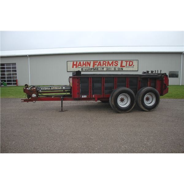 Hagedorn 225 tandem axle, hydra push manure spreader