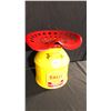 Image 1 : TRACTOR SEAT ON BULK CAN WITH SHELL LOGO 18" H