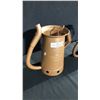 Image 2 : 2 HUFFMAN ONE GALLON METAL BULK SPOUT OIL DISPENSER