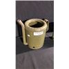 Image 2 : 3 MISC SWINGSPOUT OIL CANS INCL 5 QUART AND HALF GALLON