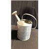 Image 2 : WOODWARD'S GALVANIZED WATERING CAN 2 GAL