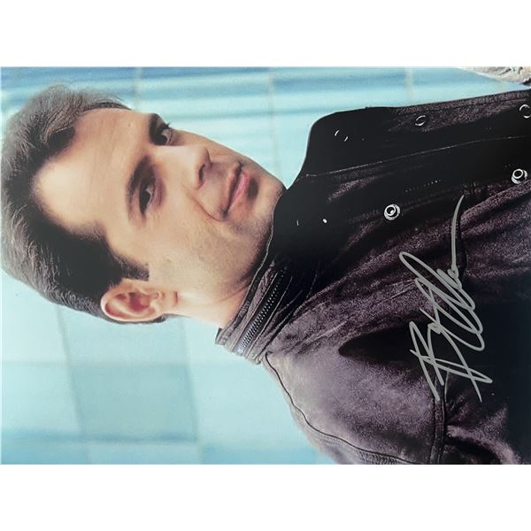 Moonlighting Bruce Willis signed photo