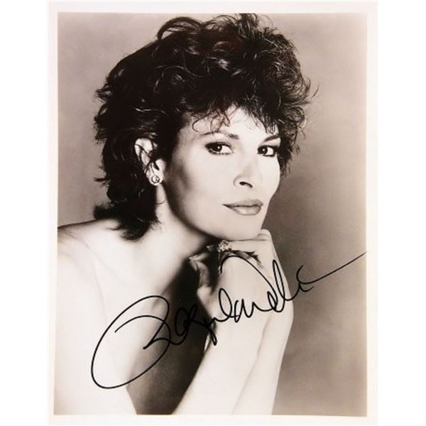 Raquel Welch signed portrait photo