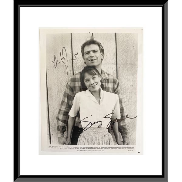 Coal Miner's Daughter Tommy Lee Jones and Sissey Spacek signed movie photo
