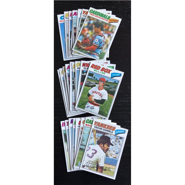 1977 TOPPS MLB COLLECTION - 25 CARDS