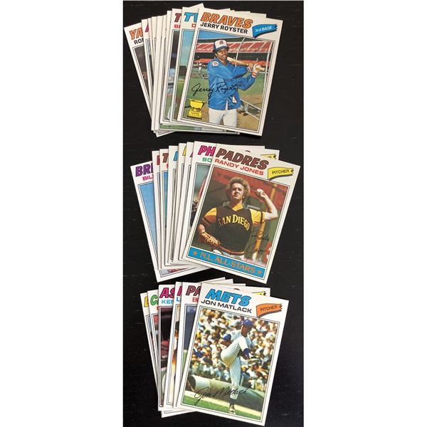 1977 TOPPS MLB COLLECTION - 25 CARDS