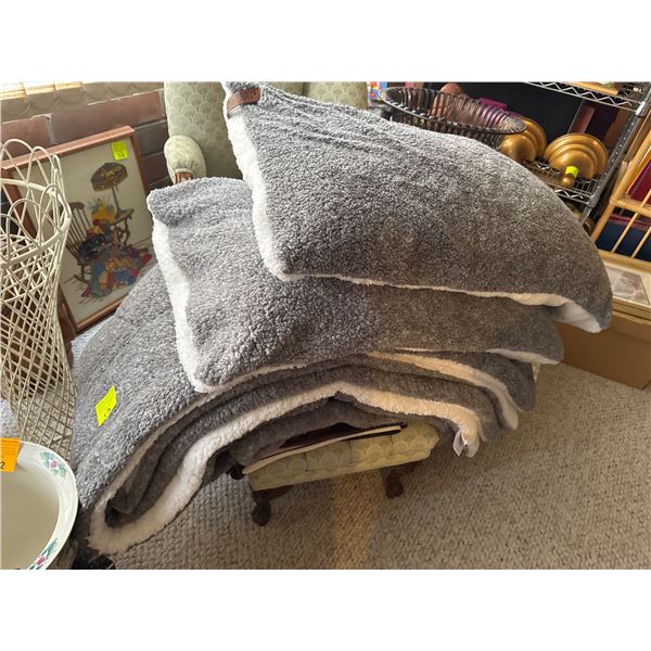 Roots home blanket and pillows