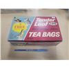 Image 1 : 1950, 1960 Tender Leaf Tea Box with 11 Tea Birds