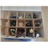 Image 2 : 1950, 1960 Tender Leaf Tea Box with 11 Tea Birds