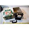 Image 1 : Vintage Singer Sewhandy tiny sewing machine