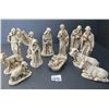 Image 2 : 12pc Christmas nativity set, w/ Christmas tin can