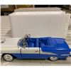 Image 2 : 1955 Oldsmobile Super 88 Blue & White Convertible Car 1/32 Scale