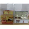 Image 4 : Vintage tin toy kitchen