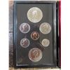 Image 2 : 1977 Double Dollar Specimen Set. The Silver Dollar commemorates the 25th Anniversary (Silver Jubilee