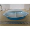 Image 2 : Pyrex blue casserole snowflake divided dish 1.5Qt with lid