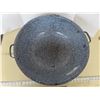 Image 2 : Vintage granite ware bread kneading pan - diameter 19"
