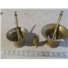 Image 1 : Pair of brass mortal and pestle , and small vase