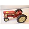 Image 1 : Farmall 404 I-H tractor toy